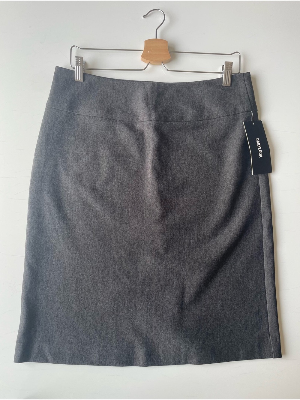 DailyLook Women’s Classic Ponte Pencil Skirt in Charcoal Size XL NWT